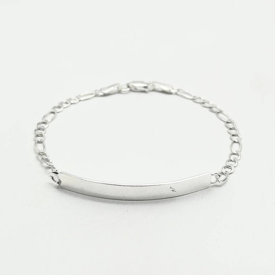 Pulsera de identidad tejido Cartier elaborada en plata 925 mexicana, medida de 21 cm de largo y 5 mm de ancho.