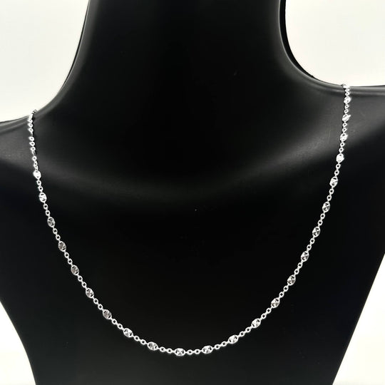 Cadena diamantada de plata 925 con acabado brillante, medida de 50 cm de largo por 3 mm de ancho.