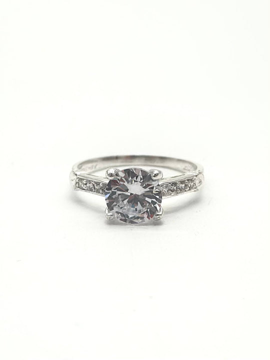 Anillo Solitario Clásico de Plata 925 con Zirconia Redonda | Mael Joyería