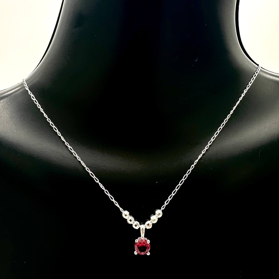 Collar de Plata 925 con Zirconia Roja y Esferas Diamantadas | Mael Joyería
