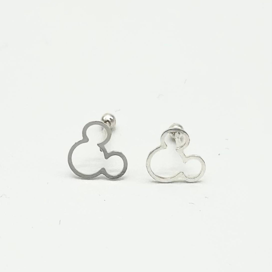 Broquel Silueta Ratoncito en Plata 925 | Mael Joyería