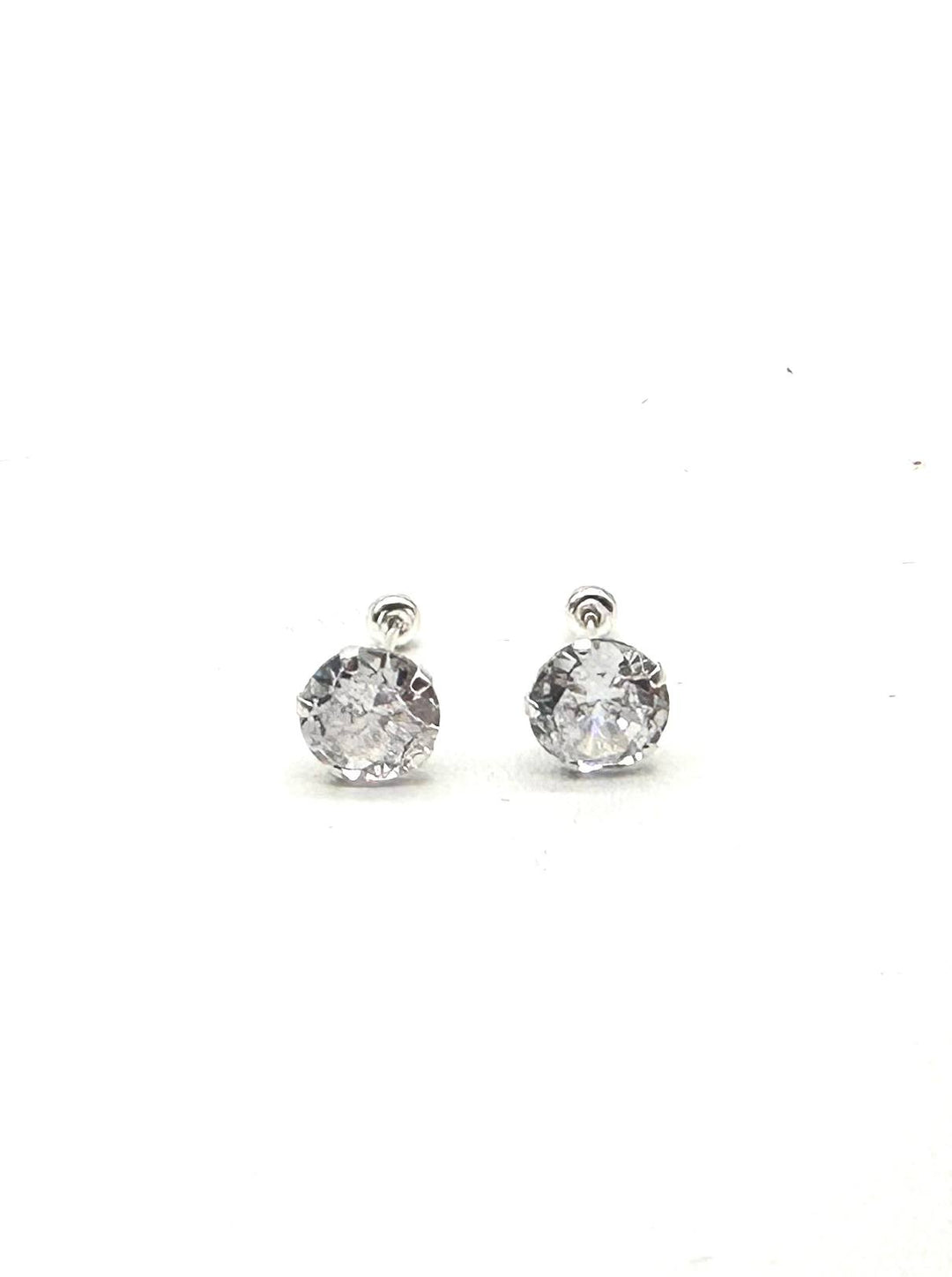 Broquel Recto #6 con Zirconia en Plata 925 | Mael Joyería