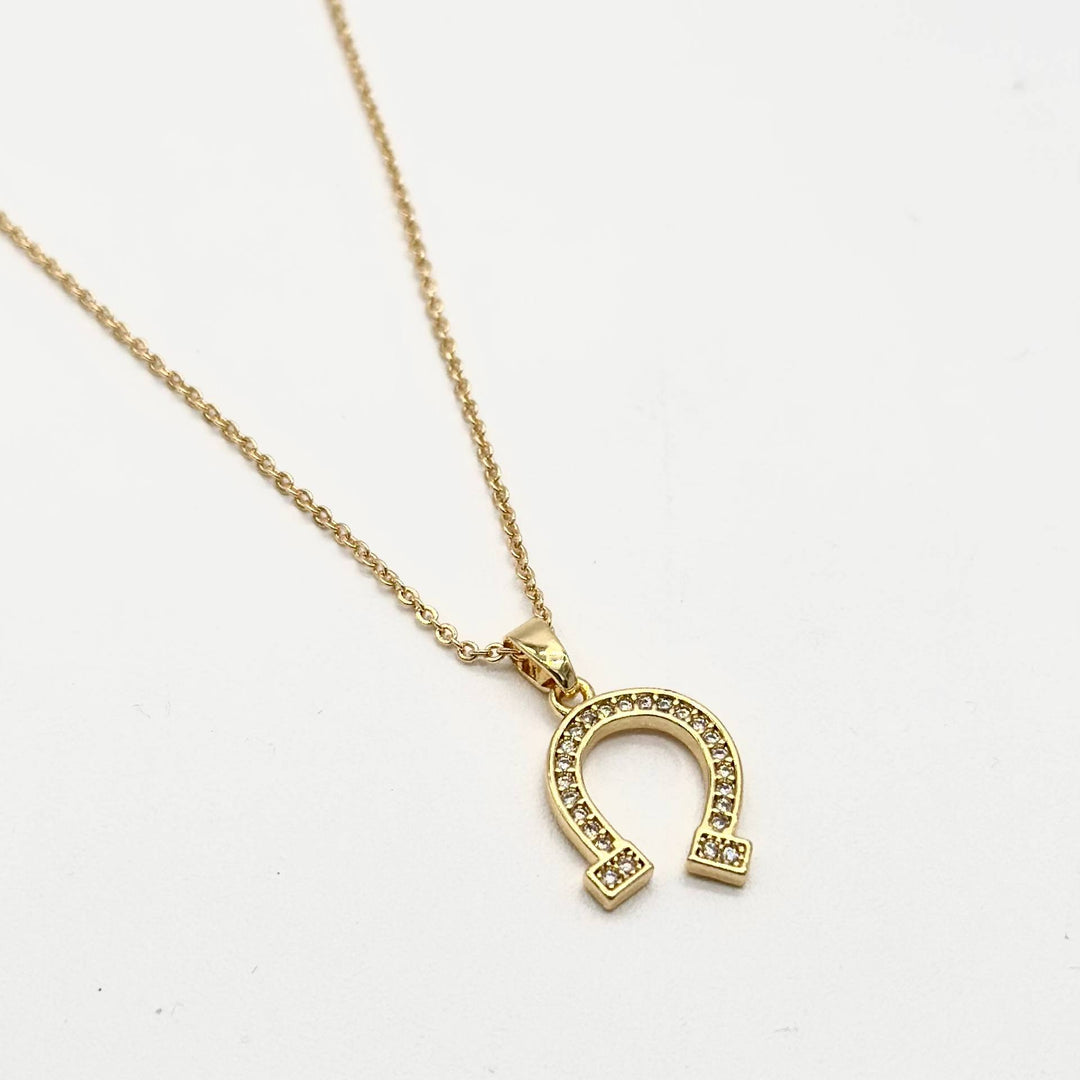 Collar Herradura con Zirconias en Chapa de Oro |  Mael Joyería