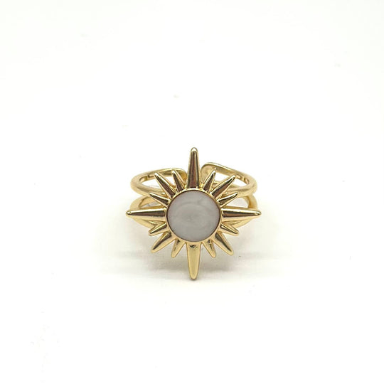 Anillo Ajustable Sol Radiante con Piedra Nácar en Chapa de Oro 18K | Mael joyeria