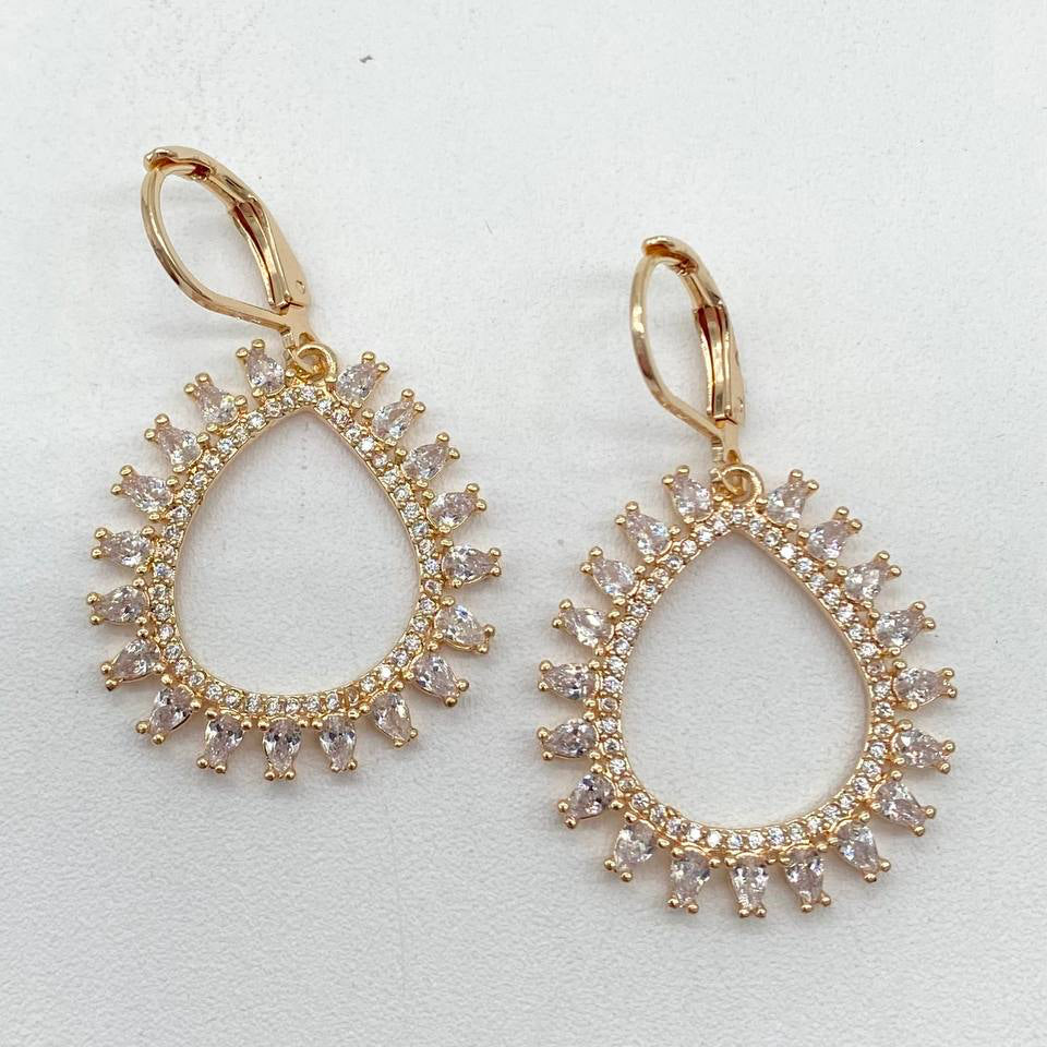 ARETE COLGANTE GOTA CHAPA DE ORO 18K