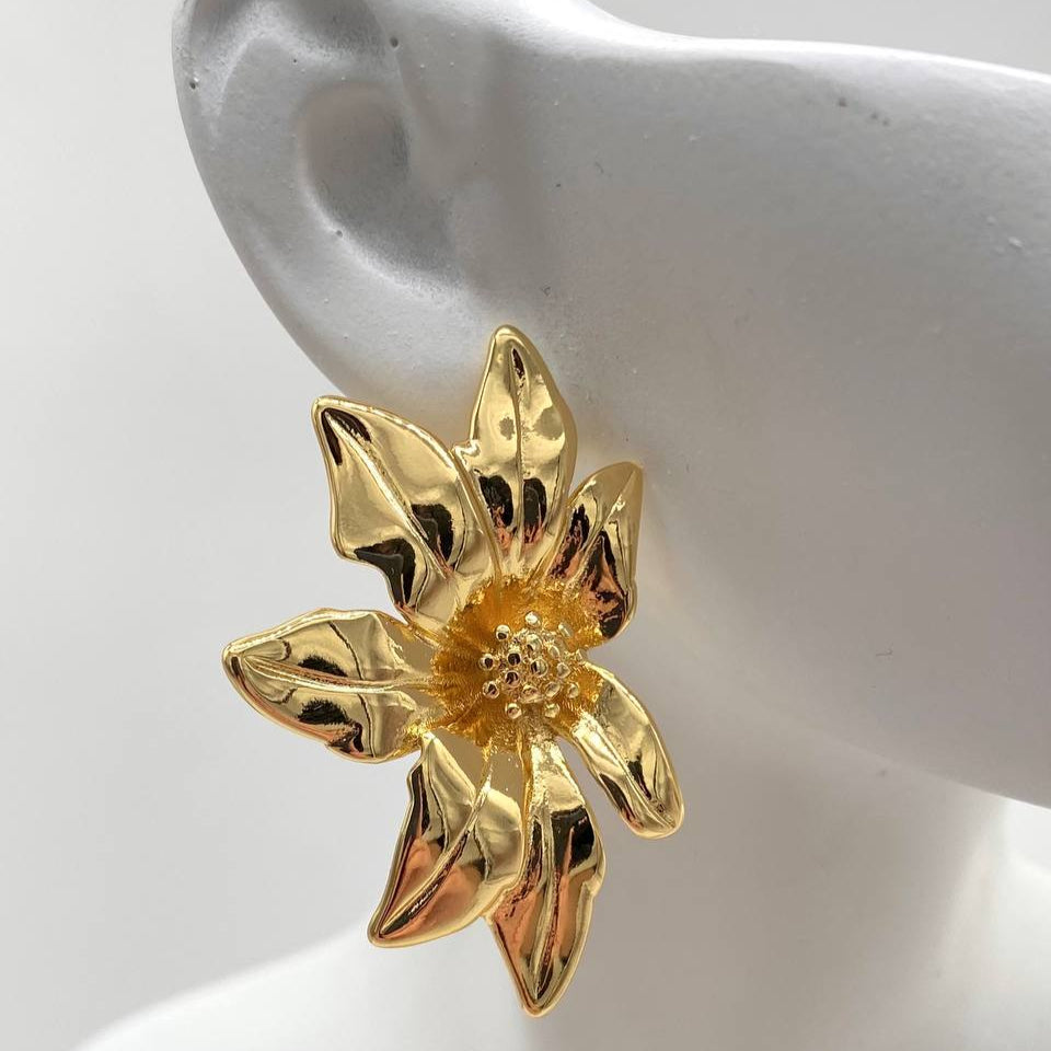 ARETE GAIL CHAPA DE ORO 18K